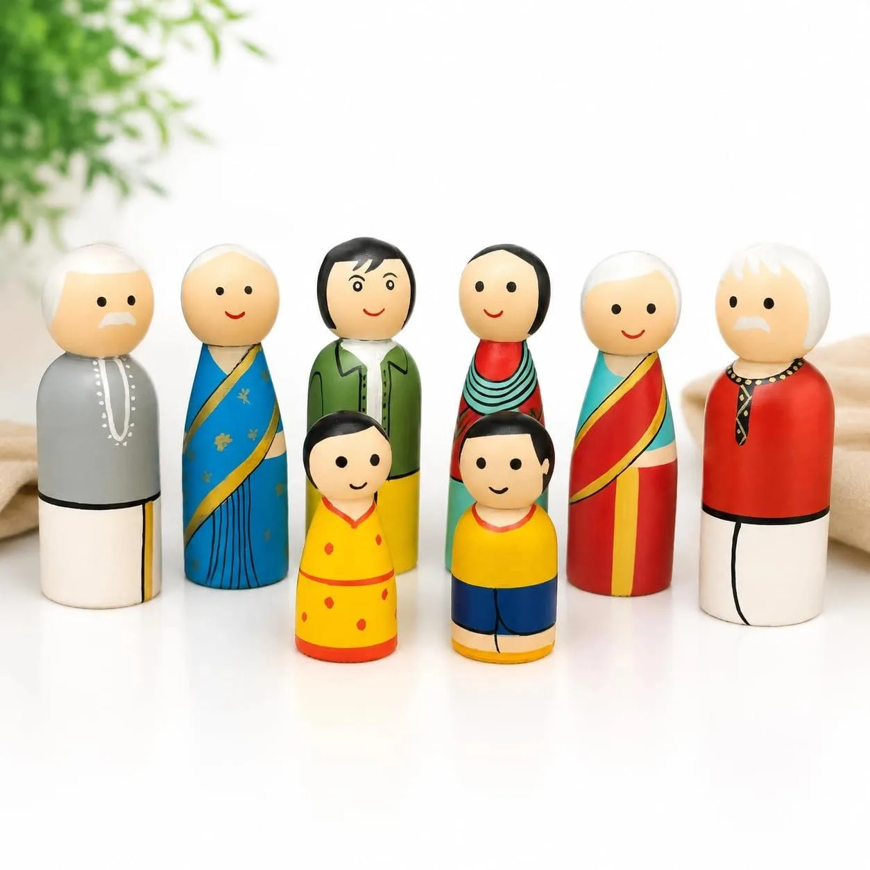 Channapatna Wood Peg Dolls Village Family Set Intricate Lattice Openwork Chased Style