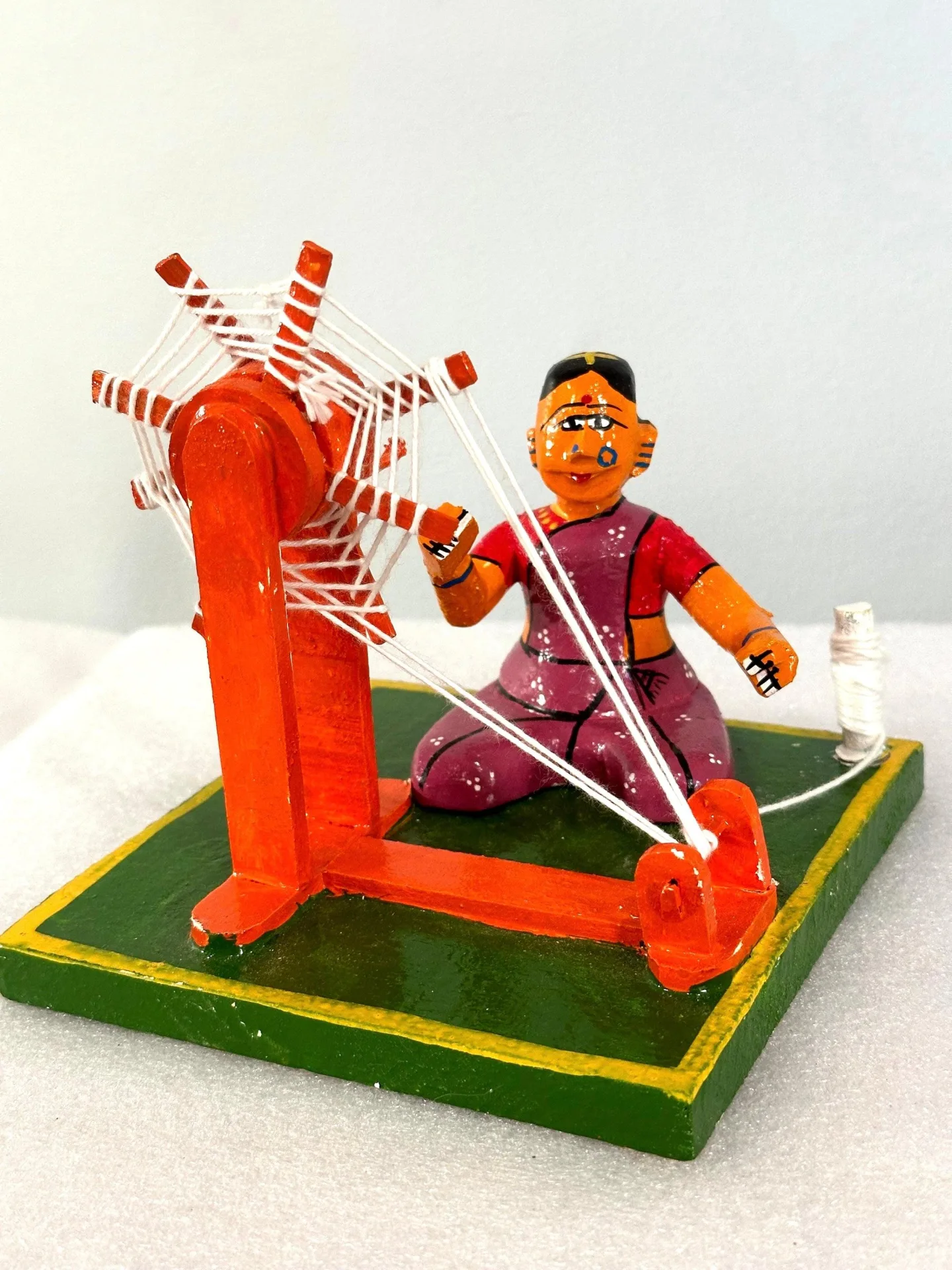 Kondapalli Weaver Community Miniature Craft Model Traditional Oil-rubbed High Lustre Polish